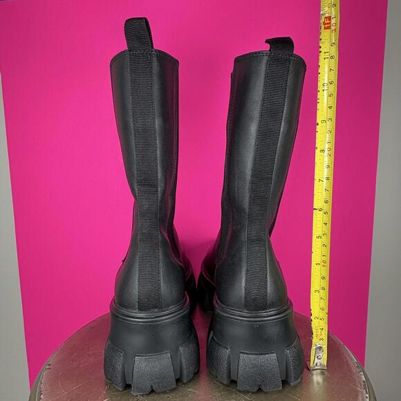Aqua Trixy Black Leather Chunky Lug Sole Mid Calf Pull-On Boot US 6.5 - Picture 5 of 7